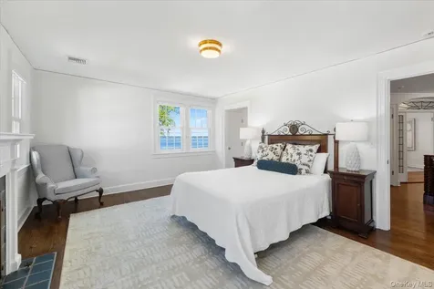 56 Park Avenue Larchmont NY 10538