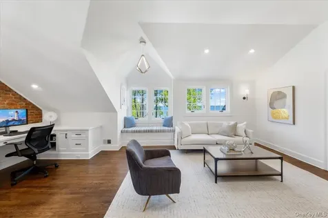 56 Park Avenue Larchmont NY 10538