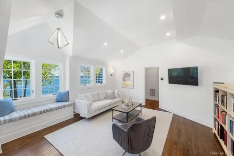 56 Park Avenue Larchmont NY 10538