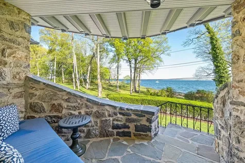 56 Park Avenue Larchmont NY 10538