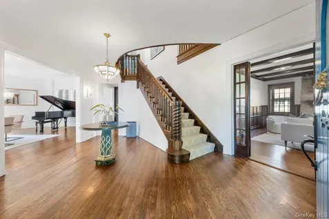 56 Park Avenue Larchmont NY 10538