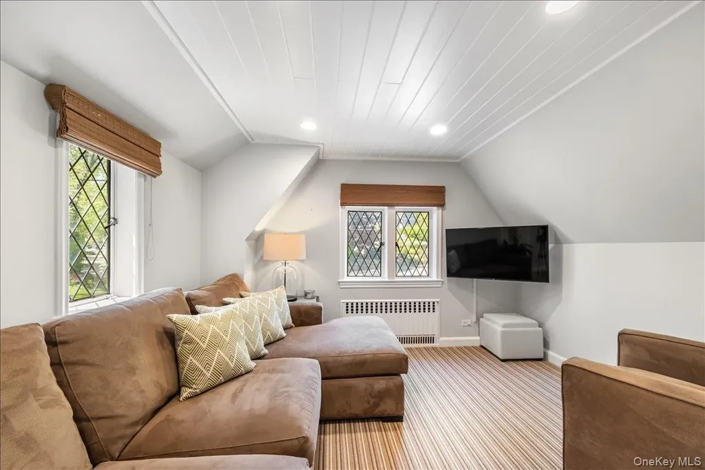 1 Dundee Road Larchmont NY 10538