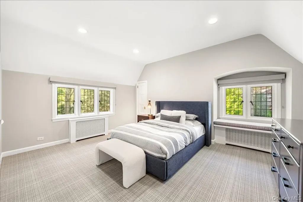 1 Dundee Road Larchmont NY 10538