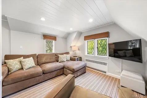1 Dundee Road Larchmont NY 10538