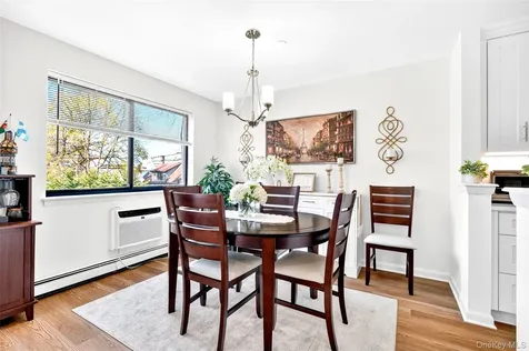 24 Carhart Avenue White Plains NY 10605