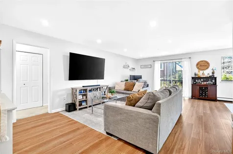 24 Carhart Avenue White Plains NY 10605