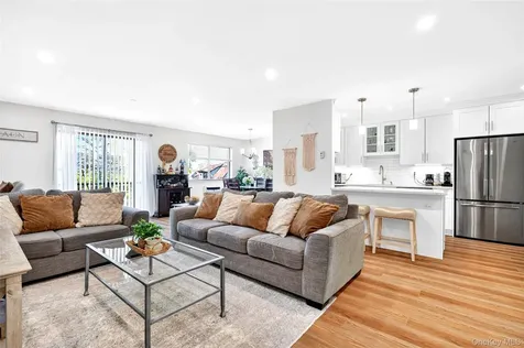 24 Carhart Avenue White Plains NY 10605