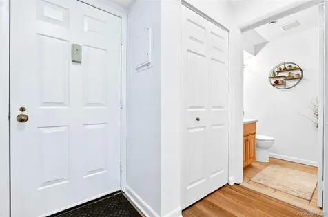 24 Carhart Avenue White Plains NY 10605