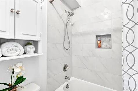 24 Carhart Avenue White Plains NY 10605
