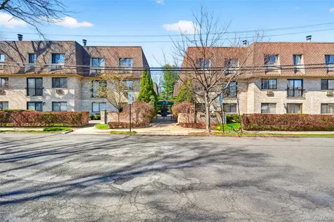 24 Carhart Avenue White Plains NY 10605