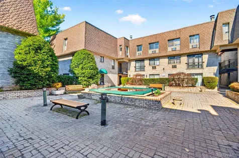 24 Carhart Avenue White Plains NY 10605