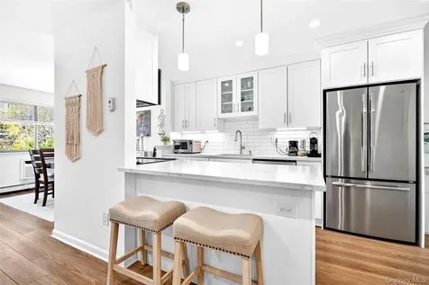 24 Carhart Avenue White Plains NY 10605