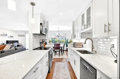 24 Carhart Avenue White Plains NY 10605
