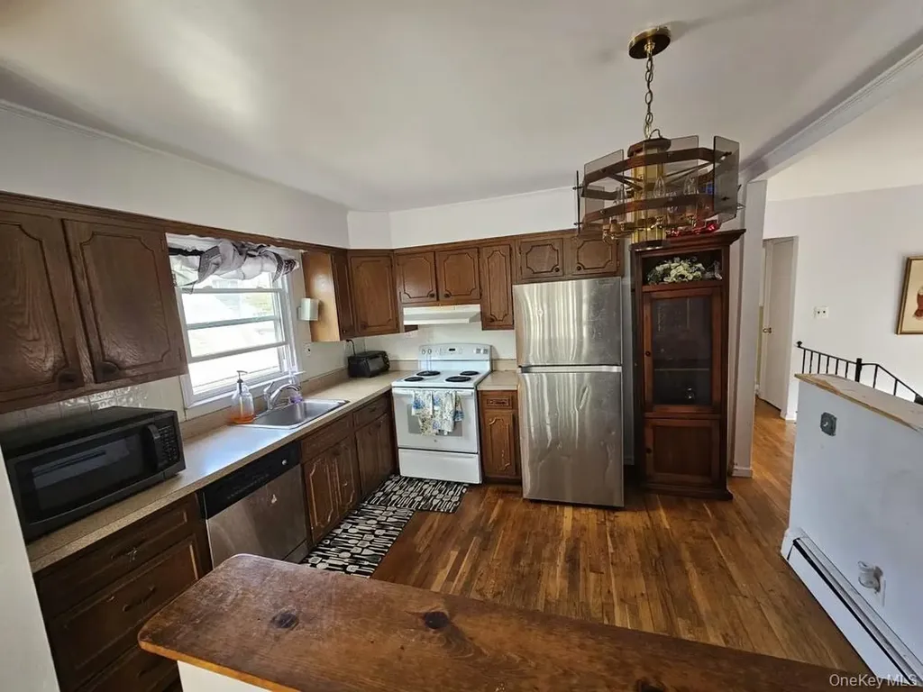 5 Ireland Place Copiague NY 11726