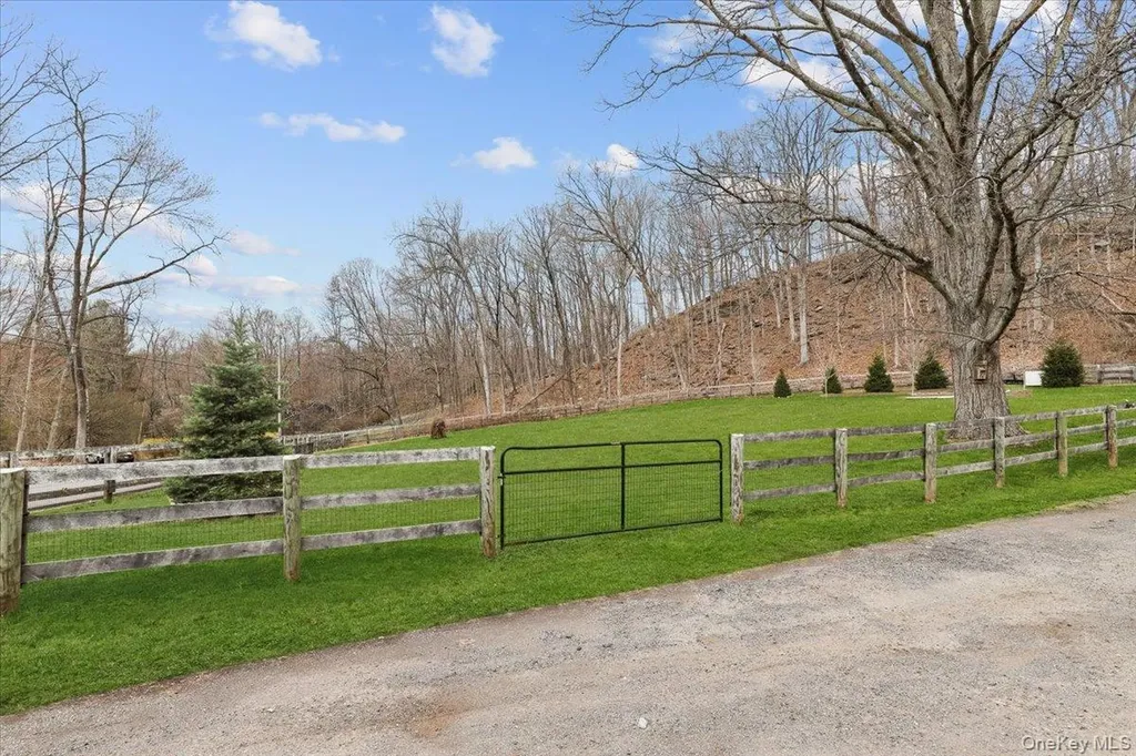 6 Annarock Drive Somers NY 10589