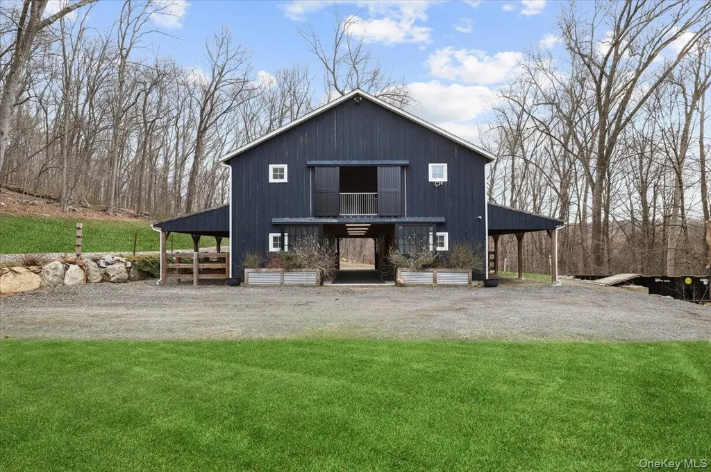 6 Annarock Drive Somers NY 10589
