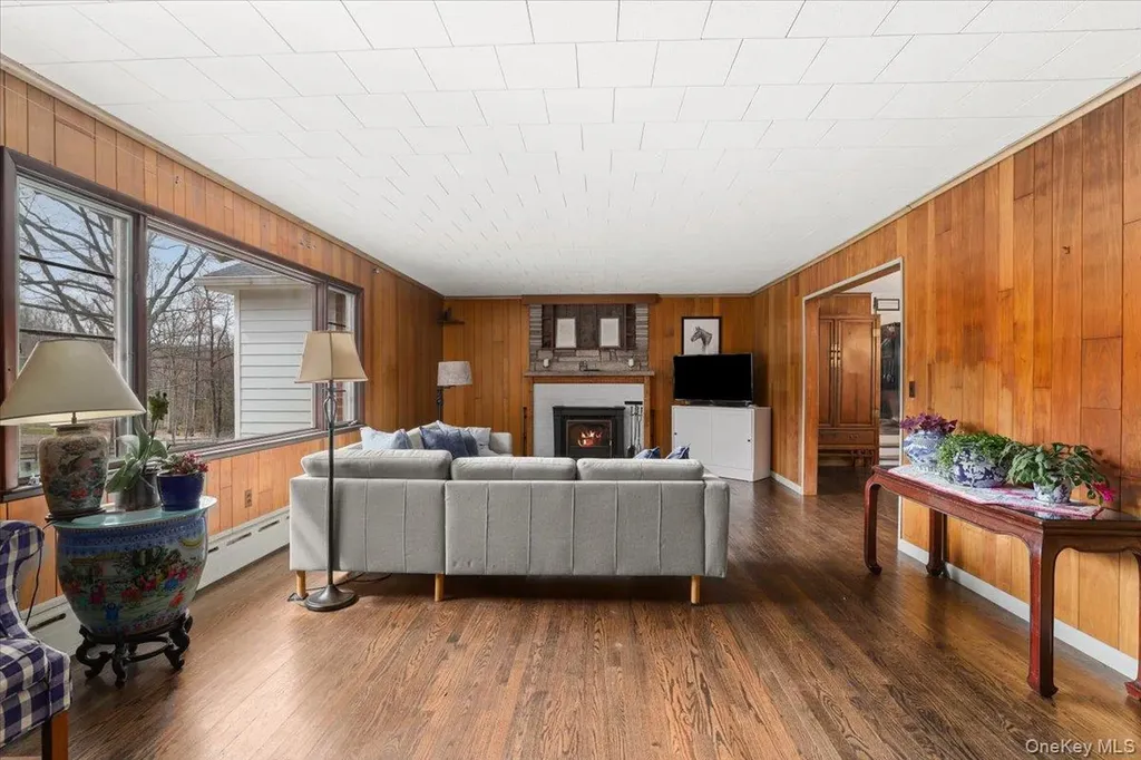 6 Annarock Drive Somers NY 10589