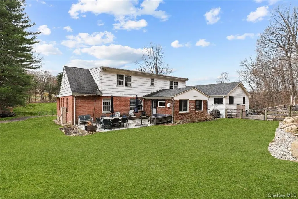 6 Annarock Drive Somers NY 10589