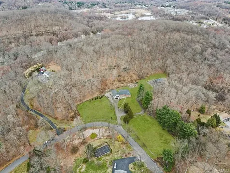 6 Annarock Drive Somers NY 10589