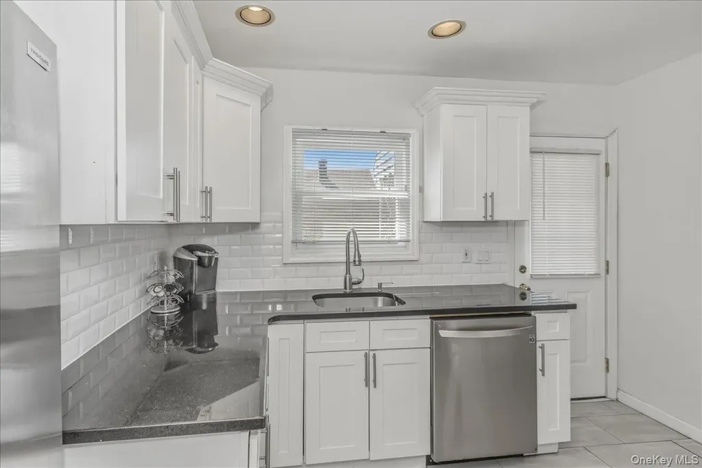 132 Wardwell Road Mineola NY 11501