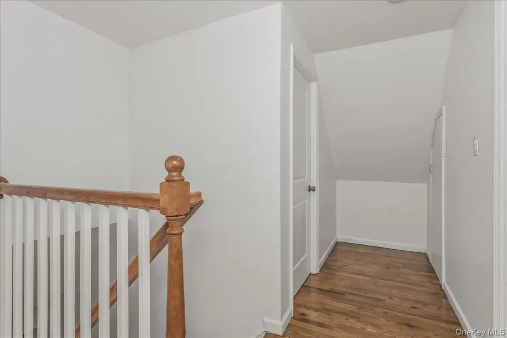 132 Wardwell Road Mineola NY 11501