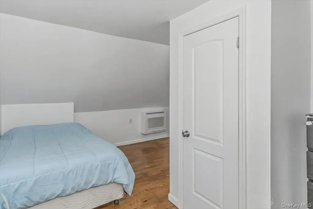 132 Wardwell Road Mineola NY 11501