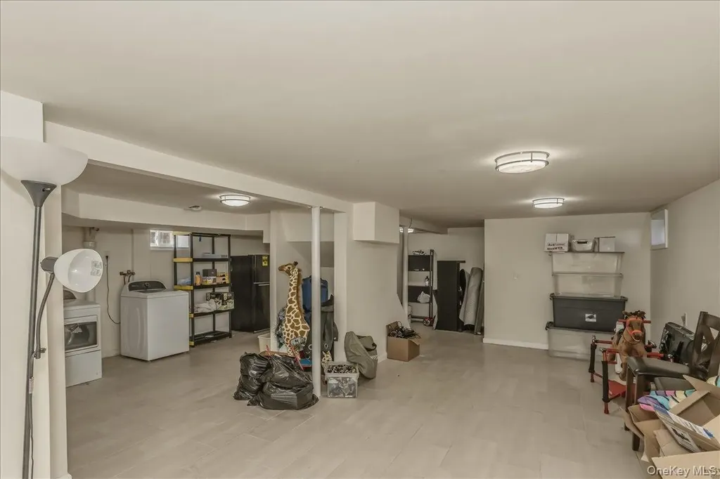 132 Wardwell Road Mineola NY 11501