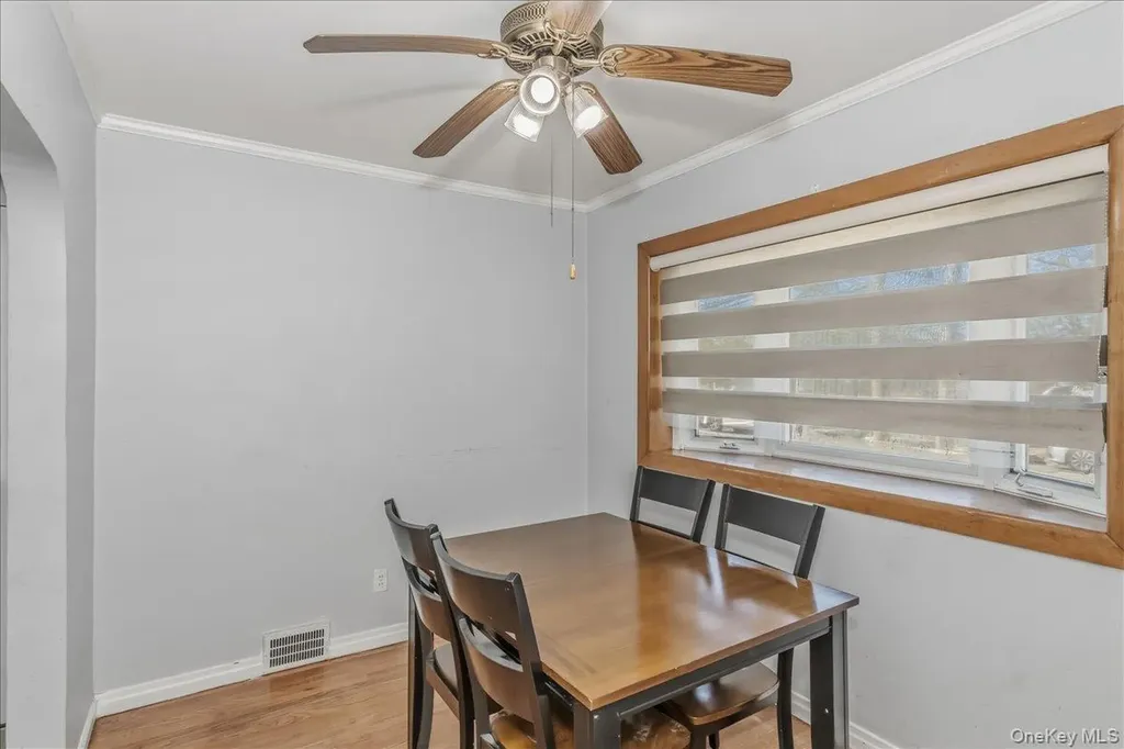 132 Wardwell Road Mineola NY 11501