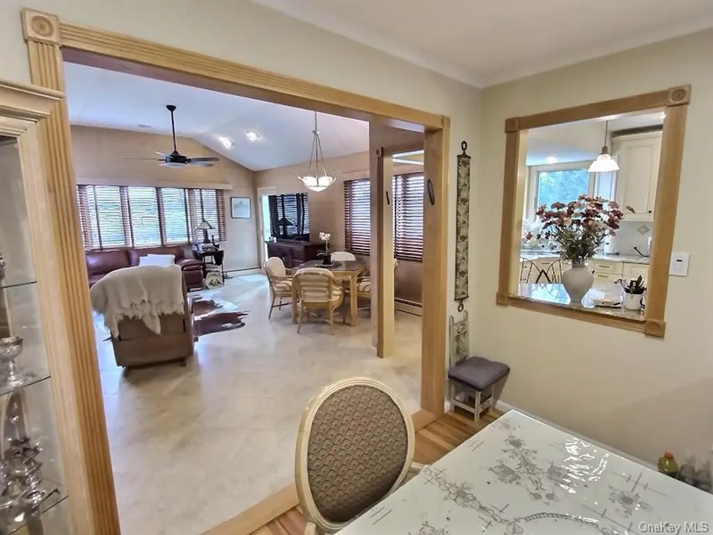 3421 Turf Road Oceanside NY 11572