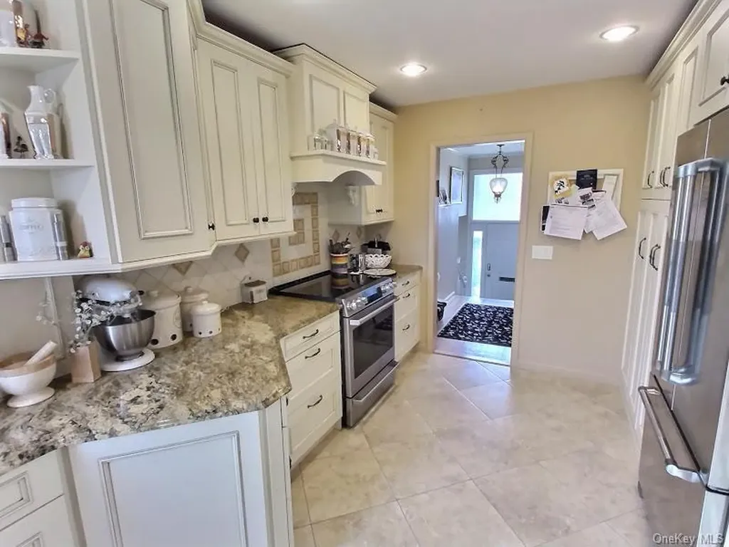 3421 Turf Road Oceanside NY 11572