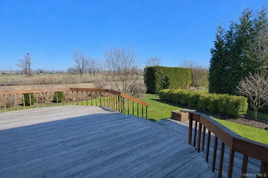 3421 Turf Road Oceanside NY 11572