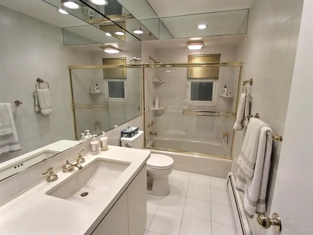 3421 Turf Road Oceanside NY 11572