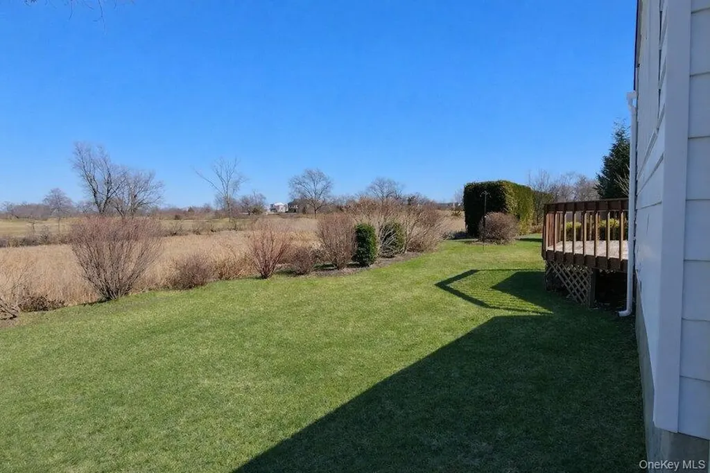 3421 Turf Road Oceanside NY 11572