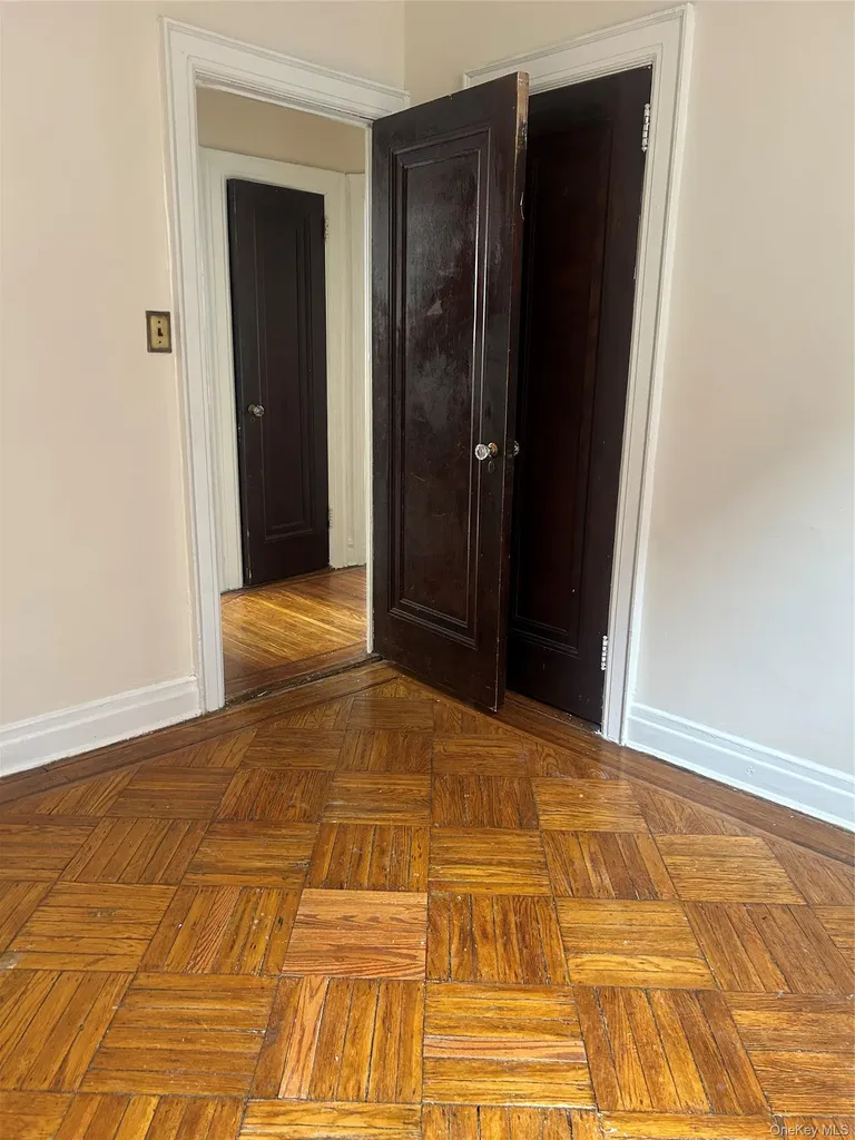 594 East 38th Street Brooklyn NY 11203
