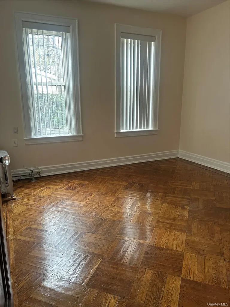 594 East 38th Street Brooklyn NY 11203