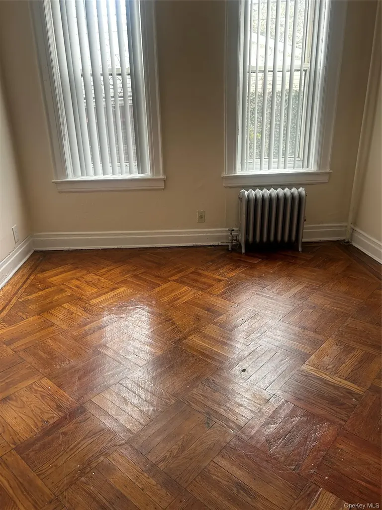 594 East 38th Street Brooklyn NY 11203