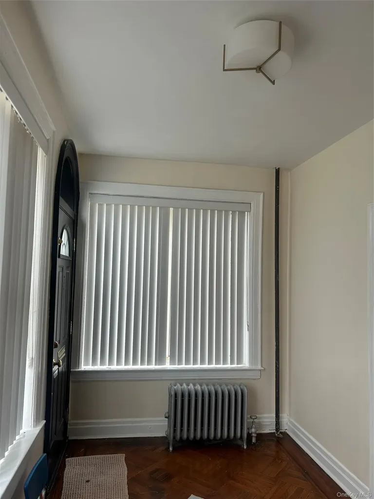 594 East 38th Street Brooklyn NY 11203