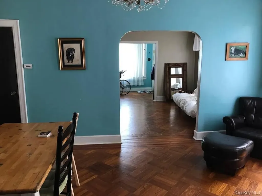 594 East 38th Street Brooklyn NY 11203