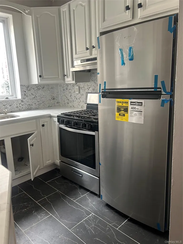 594 East 38th Street Brooklyn NY 11203