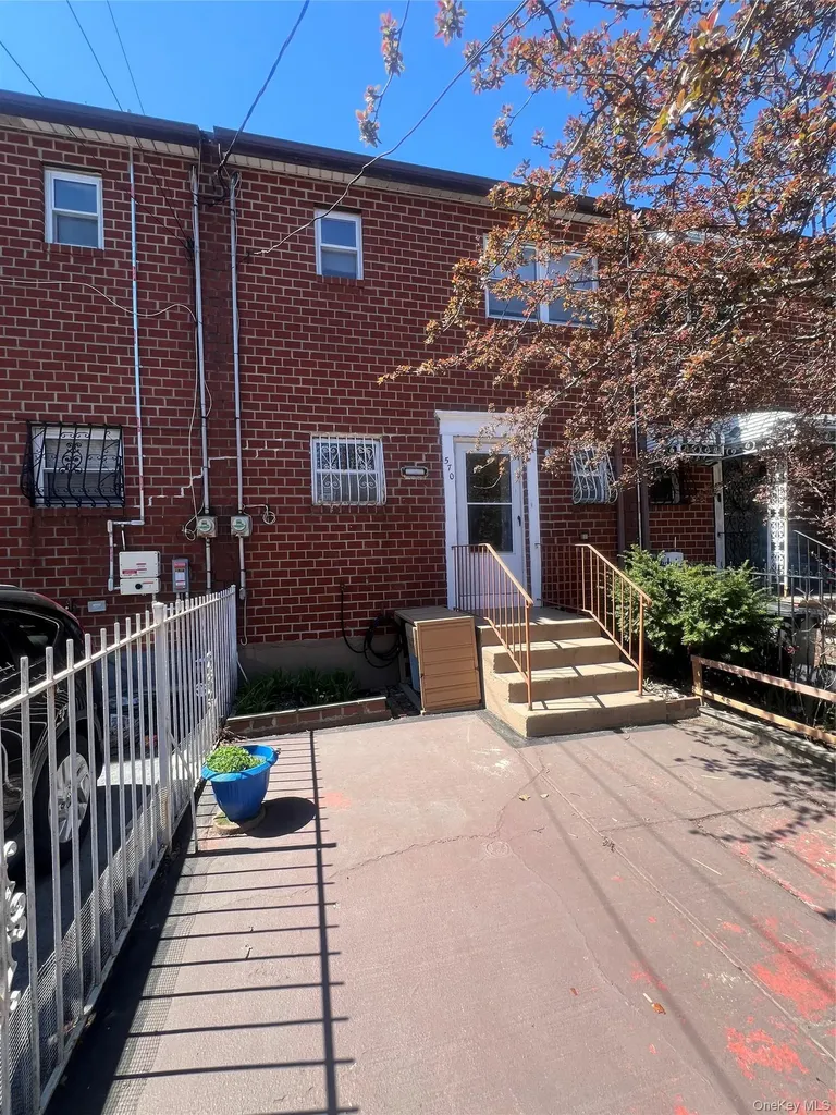 570 Christopher Avenue Brooklyn NY 11212