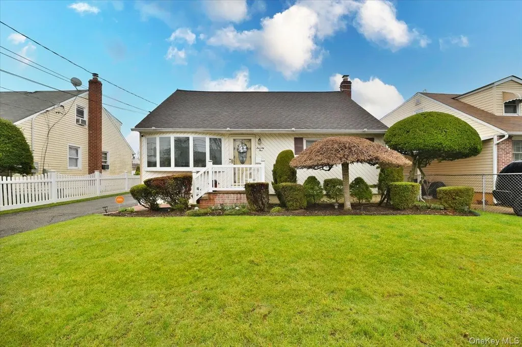 75 Beebe Avenue Hempstead NY 11550