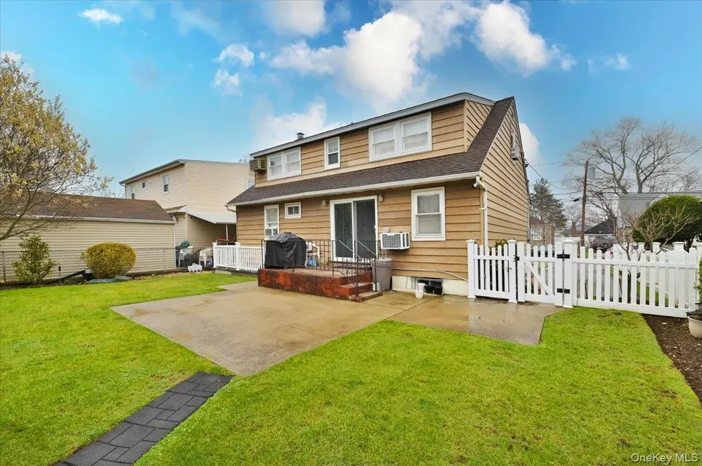 75 Beebe Avenue Hempstead NY 11550