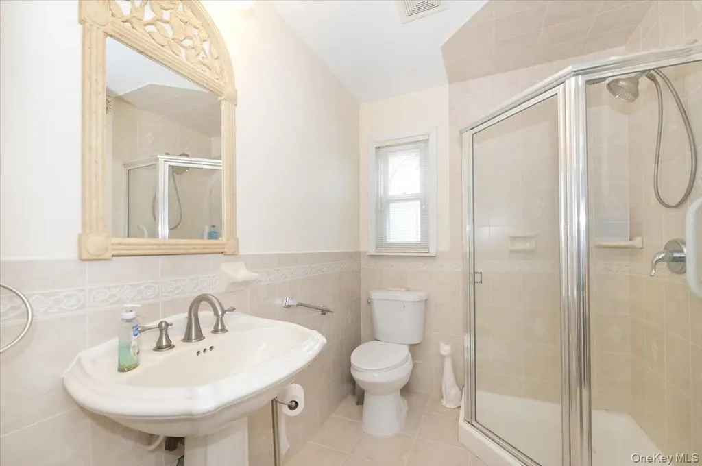 20 Willow Drive Massapequa Park NY 11762