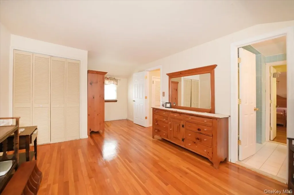 20 Willow Drive Massapequa Park NY 11762