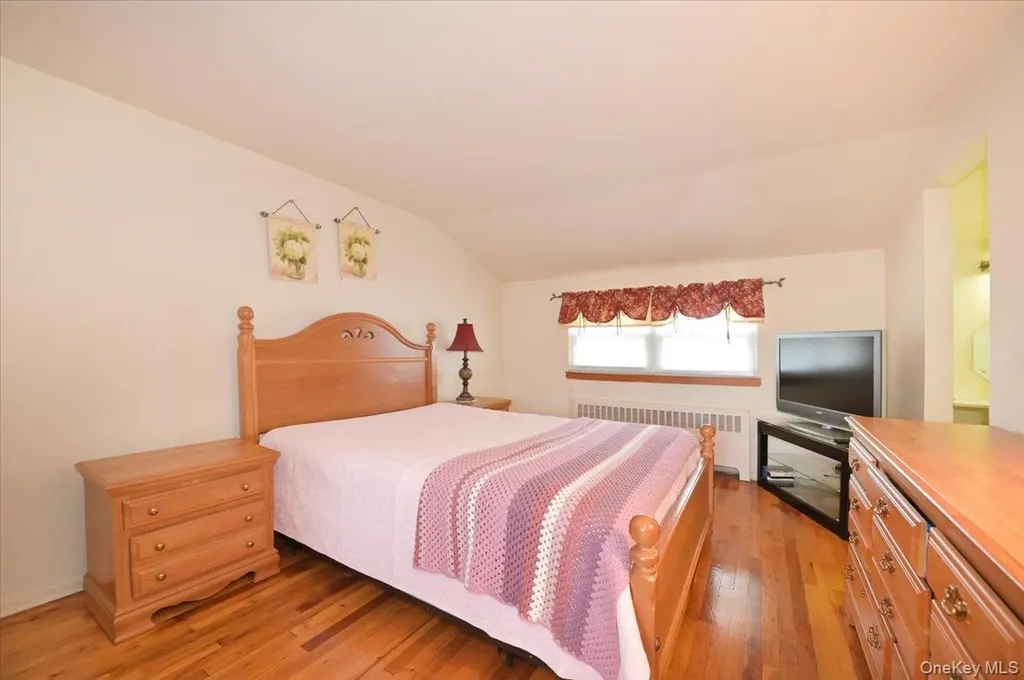 20 Willow Drive Massapequa Park NY 11762