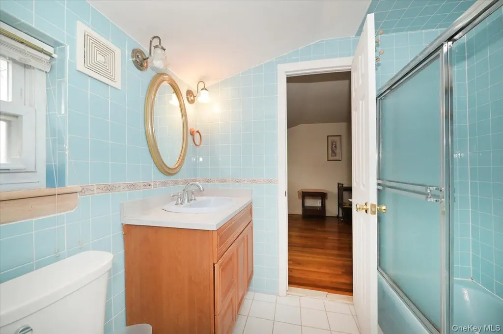 20 Willow Drive Massapequa Park NY 11762