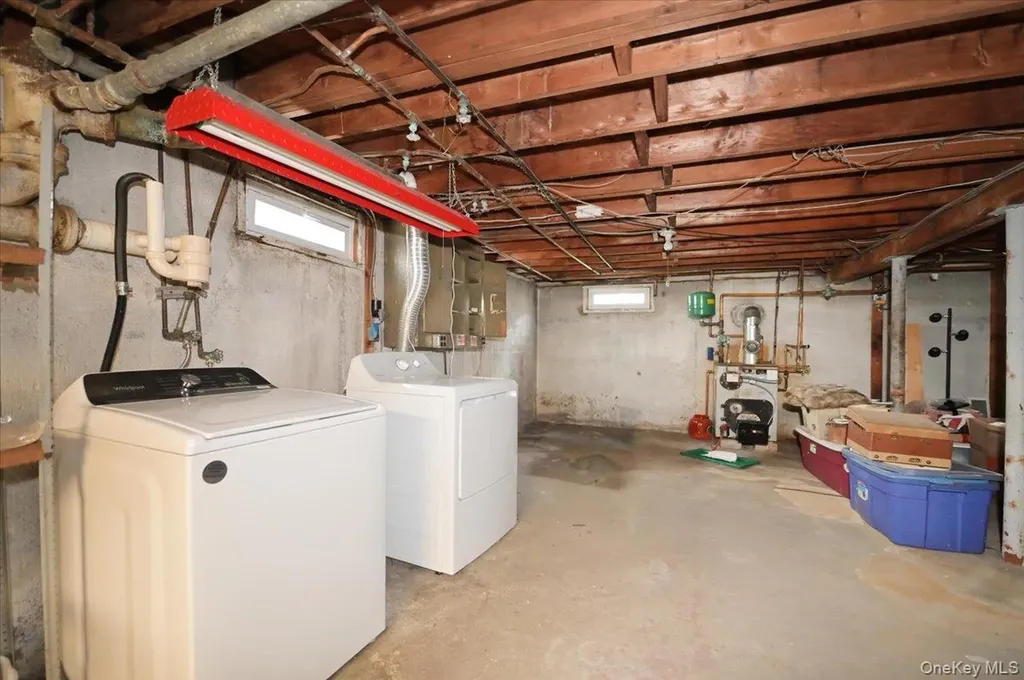 20 Willow Drive Massapequa Park NY 11762