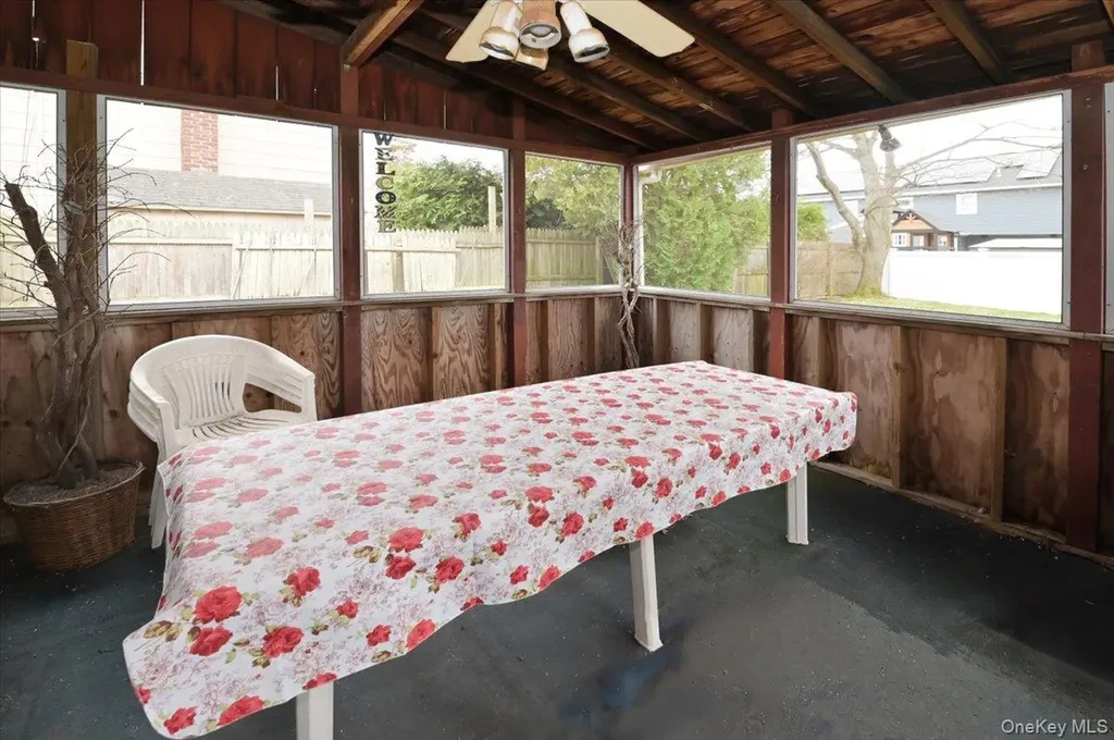 20 Willow Drive Massapequa Park NY 11762