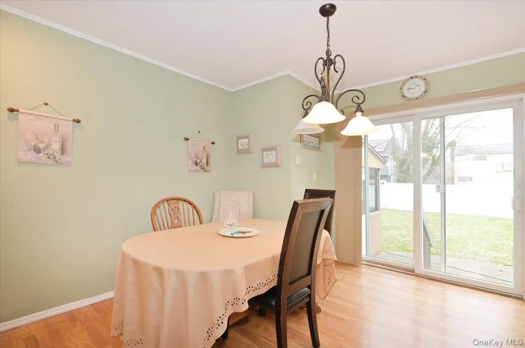 20 Willow Drive Massapequa Park NY 11762