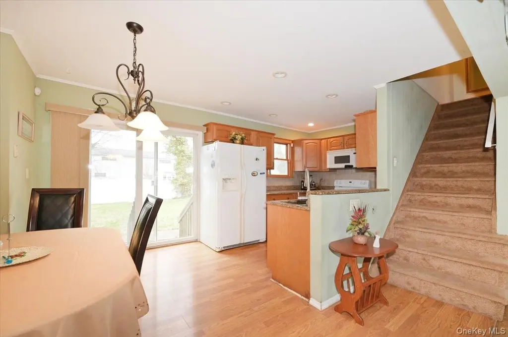 20 Willow Drive Massapequa Park NY 11762